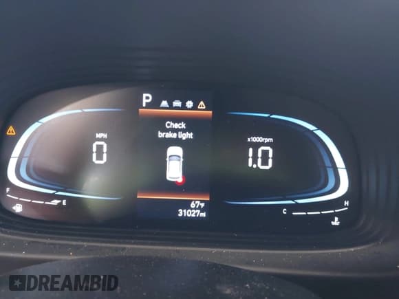 ✅ 2024 Hyundai Venue SEL • VIN: KMHRC8A30RU316201 • Lot: 41904314. Listed on IAAI with 31,027 mi. Free auction sales archive from the USA and detailed vehicle history report at DreamBid. Image 7.