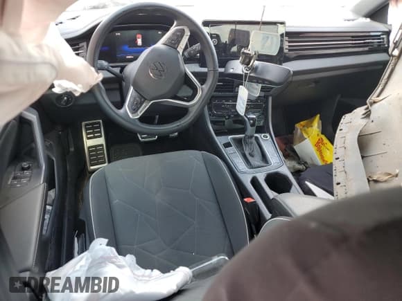 ✅ 2025 Volkswagen Jetta Sport • VIN: 3VWBX7BU1SM000874 • Lot: 71811625. Listed on Copart with 37,809 mi. Free auction sales archive from the USA and detailed vehicle history report at DreamBid. Image 8.