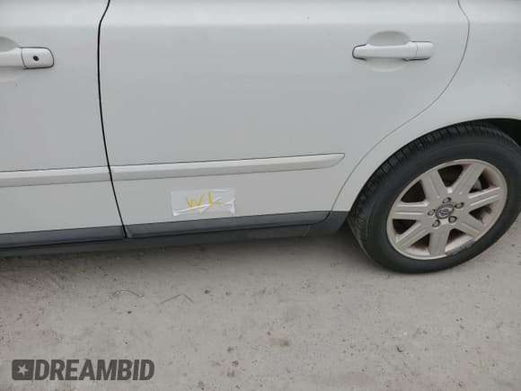 ✅ 2007 Volvo S40 2.4L • VIN: YV1MS382272267409 • Lot: 76596874. Listed on Copart with 112,995 mi. Free auction sales archive from the USA and detailed vehicle history report at DreamBid. Image 12.