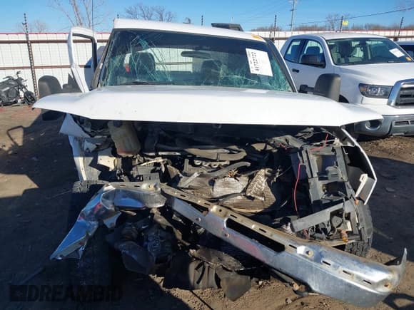 ✅ 2007 Chevrolet Silverado 2500HD Work Truck • VIN: 1GBHC24UX7E175702 • Lot: 41722722. Wystawiony na IAAI z przebiegiem 160 219 mil. Bezpłatny archiwum sprzedaży aukcyjnych z USA i szczegółowy raport historii pojazdu na DreamBid. Zdjęcie 11.