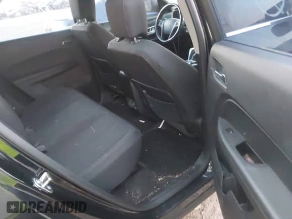 2015 Chevrolet Equinox LS с VIN 2GNALAEK1F6113801, выставлен на аукционе IAAI как лот 43360334 с пробегом 101 935 миль миль и . История ставок и продаж доступна на DreamBid. Изображение 8.