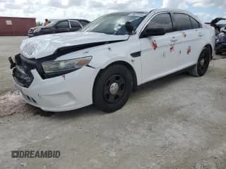 ✅ 2013 Ford Police Interceptor • VIN: 1FAHP2L80DG198125 • Lot: 86885394. Wystawiony na Copart z przebiegiem 178 369 mil. Bezpłatny archiwum sprzedaży aukcyjnych z USA i szczegółowy raport historii pojazdu na DreamBid. Zdjęcie 1.