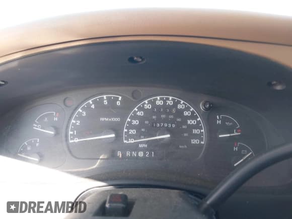 ✅ 1997 Ford Explorer XLT • VIN: 1FMDU32P3VZA18590 • Lot: 42694445. Listed on IAAI with 137,939 mi. Free auction sales archive from the USA and detailed vehicle history report at DreamBid. Image 7.