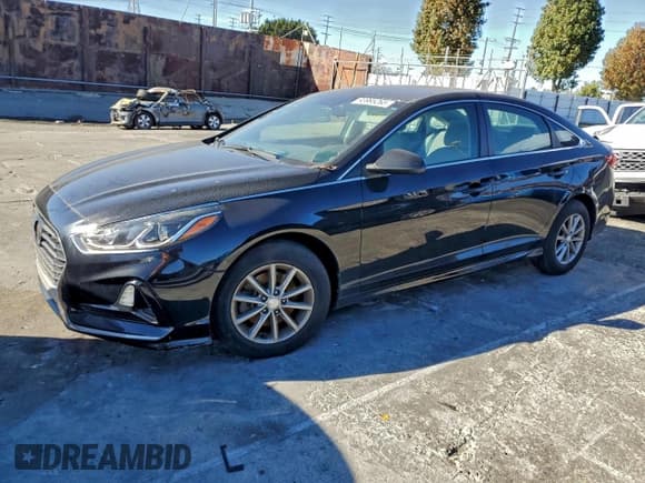 ✅ 2018 Hyundai Sonata SE • VIN: 5NPE24AF6JH601878 • Лот: 93995265. Опубликован ранее на Copart с пробегом 60 186 миль. Бесплатный доступ к архиву аукционных продаж из США и подробный отчёт об истории автомобиля на DreamBid. Изображение 1.