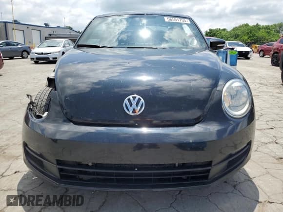 ✅ 2013 Volkswagen Beetle Fender Edition • VIN: 3VWJP7AT3DM680722 • Lot: 56591755. Listed on Copart with 162,502 mi. Free auction sales archive from the USA and detailed vehicle history report at DreamBid. Image 5.