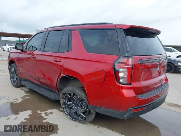 ✅ 2024 Chevrolet Tahoe RST • VIN: 1GNSCRKD7RR409245 • Lot: 42133470. Wystawiony na IAAI z przebiegiem 11 051 mil. Bezpłatny archiwum sprzedaży aukcyjnych z USA i szczegółowy raport historii pojazdu na DreamBid. Zdjęcie 3.