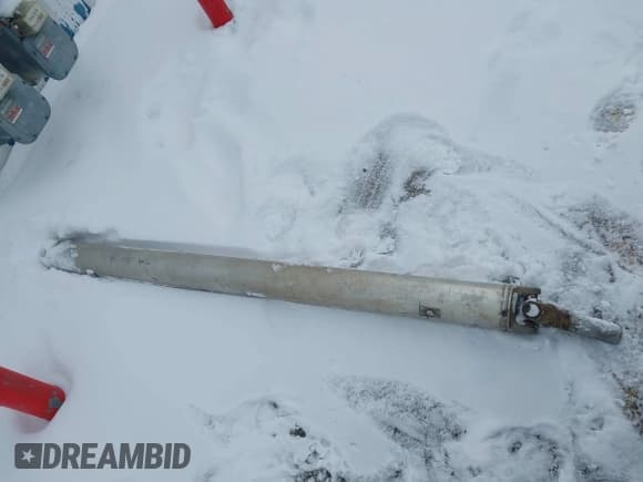 ✅ 2018 Chevrolet Silverado 1500 LTZ • VIN: 3GCUKSEC5JG172533 • Lot: 41492185. Wystawiony na IAAI z przebiegiem 103 831 mil. Bezpłatny archiwum sprzedaży aukcyjnych z USA i szczegółowy raport historii pojazdu na DreamBid. Zdjęcie 12.