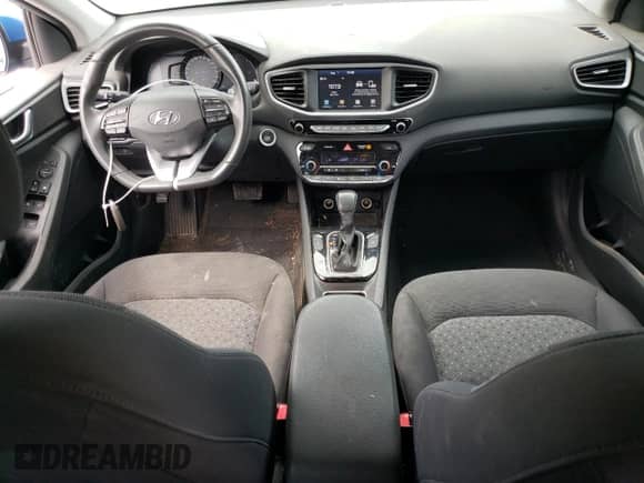 2018 Hyundai Ioniq SEL с VIN KMHC75LCXJU065973, выставлен на аукционе Copart как лот 65182494 с пробегом 107 005 миль миль и Списание • Salvage title. История ставок и продаж доступна на DreamBid. Изображение 8.