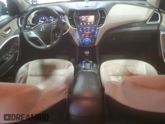 ✅ 2017 Hyundai Santa Fe SE • VIN: KM8SMDHF5HU217105 • Lot: 81822215. Listed on Copart with 118,935 mi. Free auction sales archive from the USA and detailed vehicle history report at DreamBid. Image 8.