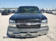 ✅ 2003 Chevrolet Silverado 2500HD LS • VIN: 1GCHC29183E114983 • Lot: 75506984. Wystawiony na Copart z przebiegiem 148 474 mil. Bezpłatny archiwum sprzedaży aukcyjnych z USA i szczegółowy raport historii pojazdu na DreamBid. Zdjęcie 5.