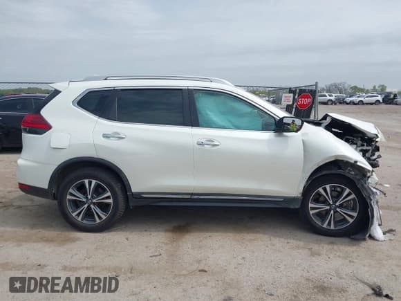 ✅ 2017 Nissan Rogue SV • VIN: 5N1AT2MT1HC848101 • Lot: 41944456. Listed on IAAI with 52,294 mi. Free auction sales archive from the USA and detailed vehicle history report at DreamBid. Image 14.