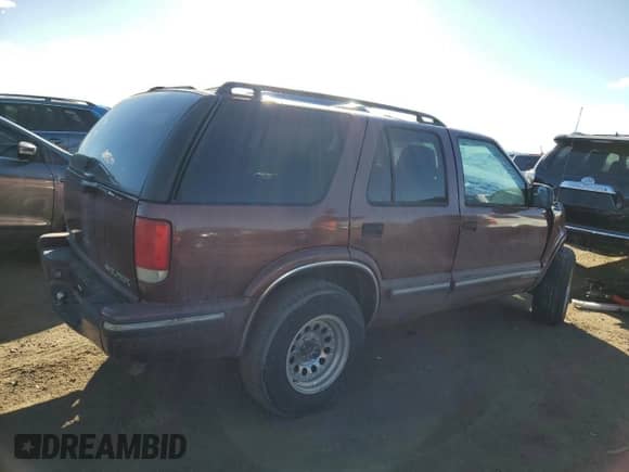 ✅ 1999 Chevrolet Blazer LS • VIN: 1GNDT13W1X2110950 • Lot: 44646925. Listed on Copart with Not provided miles. Access the free auction sales archive from the USA and view a detailed vehicle history report at DreamBid. Image 3.