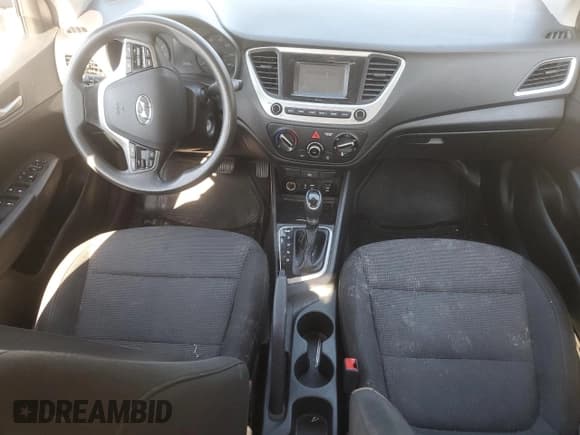 ✅ 2020 Hyundai Accent SE • VIN: 3KPC24A63LE099586 • Lot: 68668644. Listed on Copart with 107,555 mi. Free auction sales archive from the USA and detailed vehicle history report at DreamBid. Image 8.