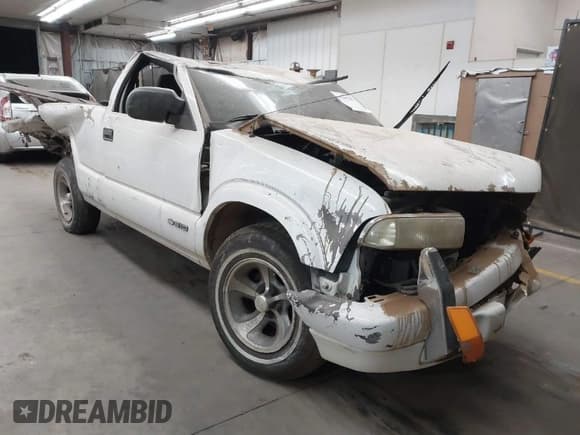 ✅ 1999 Chevrolet S-10 • VIN: 1GCCS1446X8136946 • Лот: 41697071. Опубликован ранее на IAAI с пробегом 167 277 миль. Бесплатный доступ к архиву аукционных продаж из США и подробный отчёт об истории автомобиля на DreamBid. Изображение 1.