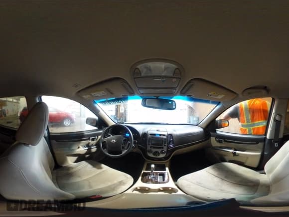 ✅ 2012 Hyundai Santa Fe GLS • VIN: 5XYZG4AG3CG108617 • Lot: 73287674. Listed on Copart with 187,739 mi. Free auction sales archive from the USA and detailed vehicle history report at DreamBid. Image 13.