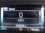 ✅ 2020 Chevrolet Tahoe LT • VIN: 1GNSKBKC6LR243910 • Lot: 42721097. Wystawiony na IAAI z przebiegiem 23 938 mil. Bezpłatny archiwum sprzedaży aukcyjnych z USA i szczegółowy raport historii pojazdu na DreamBid. Zdjęcie 15.