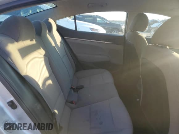 ✅ 2019 Hyundai Elantra SE • VIN: 5NPD74LFXKH474578 • Lot: 91232795. Listed on Copart with 162,326 mi. Free auction sales archive from the USA and detailed vehicle history report at DreamBid. Image 10.