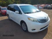 ✅ 2011 Toyota Sienna XLE AAS • VIN: 5TDYK3DC9BS132502 • Lot: 43180013. Wystawiony na IAAI z przebiegiem 212 756 mil. Bezpłatny archiwum sprzedaży aukcyjnych z USA i szczegółowy raport historii pojazdu na DreamBid. Zdjęcie 1.
