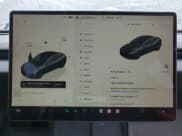 ✅ 2024 Tesla Model 3 • VIN: 5YJ3E1EA7RF735160 • Lot: 53286035. Wystawiony na Copart z przebiegiem 4 401 mil. Bezpłatny archiwum sprzedaży aukcyjnych z USA i szczegółowy raport historii pojazdu na DreamBid. Zdjęcie 9.