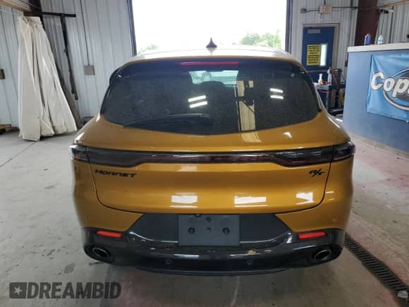 ✅ 2024 Dodge Hornet R/T • VIN: ZACPDFCW0R3A18373 • Лот: 64247645. Размещён на Copart с пробегом 5 410 миль миль. Получите бесплатный доступ к архиву аукционных продаж из США и посмотрите подробный отчёт об истории автомобиля на DreamBid. Изображение 6.