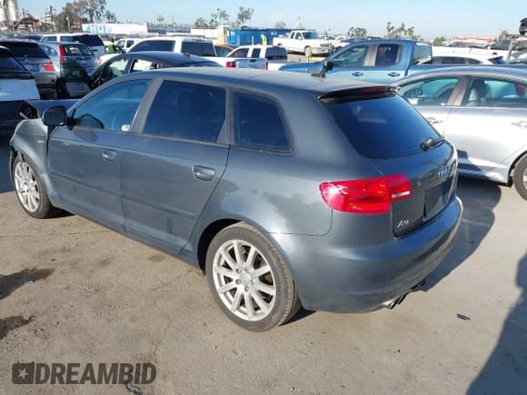✅ 2010 Audi A3 Premium Plus • VIN: WAUKEAFM6AA085011 • Lot: 42009666. Listed on IAAI with 112,645 mi. Free auction sales archive from the USA and detailed vehicle history report at DreamBid. Image 3.
