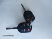 ✅ 2016 Ford Transit Cargo • VIN: 1FTYR3XM3GKA11933 • Lot: 43051661. Wystawiony na IAAI z przebiegiem 65 767 mil. Bezpłatny archiwum sprzedaży aukcyjnych z USA i szczegółowy raport historii pojazdu na DreamBid. Zdjęcie 11.