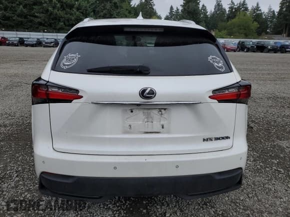 ✅ 2015 Lexus NX 300h • VIN: JTJBJRBZ5F2015982 • Lot: 67865315. Wystawiony na Copart z przebiegiem 190 619 mil. Bezpłatny archiwum sprzedaży aukcyjnych z USA i szczegółowy raport historii pojazdu na DreamBid. Zdjęcie 6.
