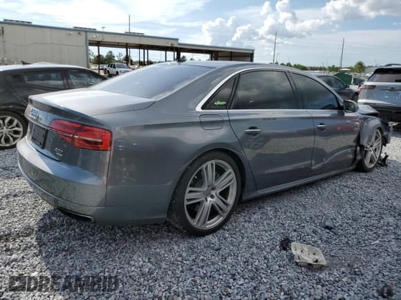 ✅ 2016 Audi A8 Sport • VIN: WAU43AFD8GN008513 • Lot: 68793975. Listed on Copart with 76,071 mi. Free auction sales archive from the USA and detailed vehicle history report at DreamBid. Image 3.