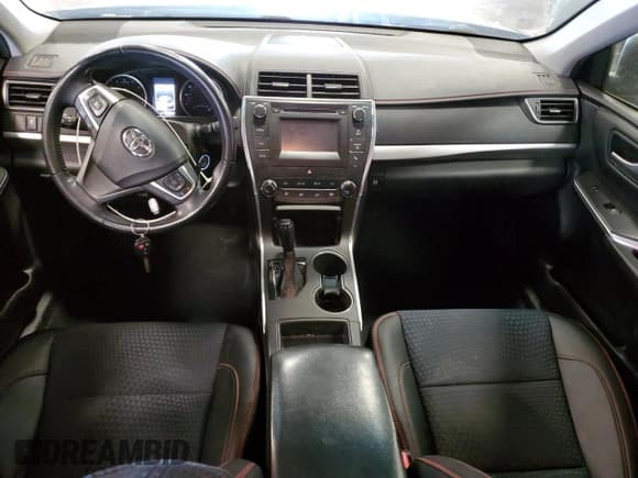 ✅ 2015 Toyota Camry XLE • VIN: 4T1BF1FKXFU109388 • Lot: 85153245. Wystawiony na Copart z przebiegiem 132 469 mil. Bezpłatny archiwum sprzedaży aukcyjnych z USA i szczegółowy raport historii pojazdu na DreamBid. Zdjęcie 8.