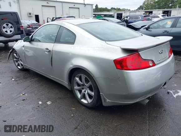 ✅ 2004 Infiniti G35 w/Leather • VIN: JNKCV54E64M826737 • Lot: 43175425. Listed on IAAI with 116,482 mi. Free auction sales archive from the USA and detailed vehicle history report at DreamBid. Image 3.