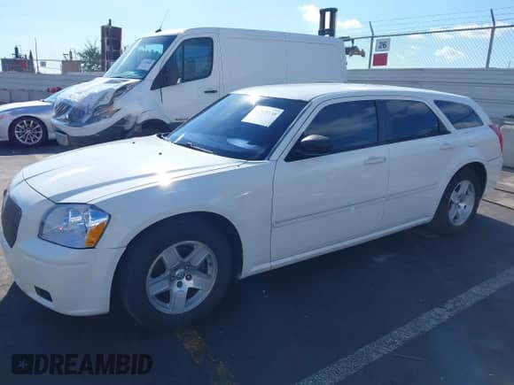 2006 Dodge Magnum с VIN 2D4FV47V66H430367, выставлен на аукционе IAAI как лот 41319330 с пробегом 140 786 миль миль и . История ставок и продаж доступна на DreamBid. Изображение 18.