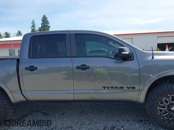 ✅ 2019 Nissan Titan Platinum Reserve • VIN: 1N6AA1E5XKN519197 • Lot: 42430079. Listed on IAAI with 73,108 mi. Free auction sales archive from the USA and detailed vehicle history report at DreamBid. Image 13.