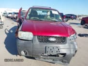 ✅ 2006 Ford Escape XLT • VIN: 1FMCU031X6KD46393 • Lot: 43641825. Wystawiony na IAAI z przebiegiem 176 879 mil. Bezpłatny archiwum sprzedaży aukcyjnych z USA i szczegółowy raport historii pojazdu na DreamBid. Zdjęcie 12.