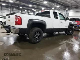 ✅ 2011 Chevrolet Silverado 1500 LT • VIN: 1GCRKSE3XBZ390880 • Lot: 73555074. Listed on Copart with 333,398 mi. Free auction sales archive from the USA and detailed vehicle history report at DreamBid. Image 3.