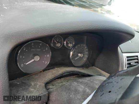 ✅ 2007 Mercury Milan • VIN: 3MEHM07117R628857 • Lot: 83969014. Wystawiony na Copart z przebiegiem Nie podano. Bezpłatny archiwum sprzedaży aukcyjnych z USA i szczegółowy raport historii pojazdu na DreamBid. Zdjęcie 9.