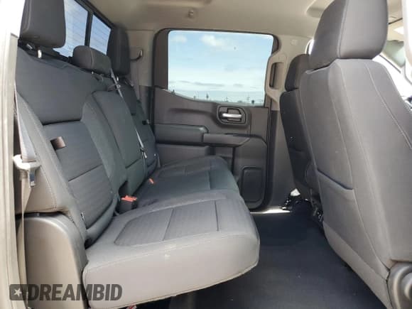 ✅ 2021 Chevrolet Silverado 1500 LT • VIN: 3GCPWCED1MG225863 • Lot: 69590004. Wystawiony na Copart z przebiegiem 48 567 mil. Bezpłatny archiwum sprzedaży aukcyjnych z USA i szczegółowy raport historii pojazdu na DreamBid. Zdjęcie 10.