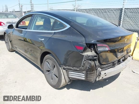 ✅ 2020 Tesla Model 3 Long Range • VIN: 5YJ3E1EB2LF710425 • Lot: 43072960. Wystawiony na IAAI z przebiegiem 96 974 mil. Bezpłatny archiwum sprzedaży aukcyjnych z USA i szczegółowy raport historii pojazdu na DreamBid. Zdjęcie 3.