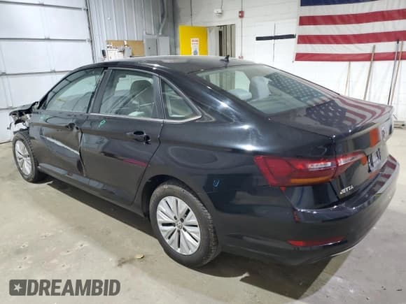 ✅ 2019 Volkswagen Jetta S • VIN: 3VWCB7BU8KM225134 • Lot: 87072665. Wystawiony na Copart z przebiegiem 88 936 mil. Bezpłatny archiwum sprzedaży aukcyjnych z USA i szczegółowy raport historii pojazdu na DreamBid. Zdjęcie 2.