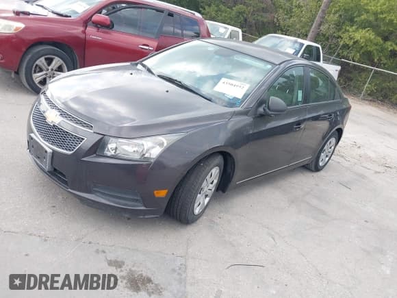 ✅ 2014 Chevrolet Cruze LS • VIN: 1G1PA5SG1E7419095 • Лот: 43504952. Опубликован ранее на IAAI с пробегом 90 144 миль. Бесплатный доступ к архиву аукционных продаж из США и подробный отчёт об истории автомобиля на DreamBid. Изображение 2.