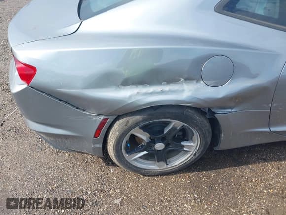 ✅ 2023 Chevrolet Camaro 1LS • VIN: 1G1FB1RX9P0158558 • Lot: 42901273. Listed on IAAI with 29,744 mi. Free auction sales archive from the USA and detailed vehicle history report at DreamBid. Image 17.