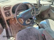 ✅ 1998 GMC Sonoma SLS • VIN: 1GTCS1947W8528955 • Lot: 63428135. Wystawiony na Copart z przebiegiem 254 963 mil. Bezpłatny archiwum sprzedaży aukcyjnych z USA i szczegółowy raport historii pojazdu na DreamBid. Zdjęcie 8.