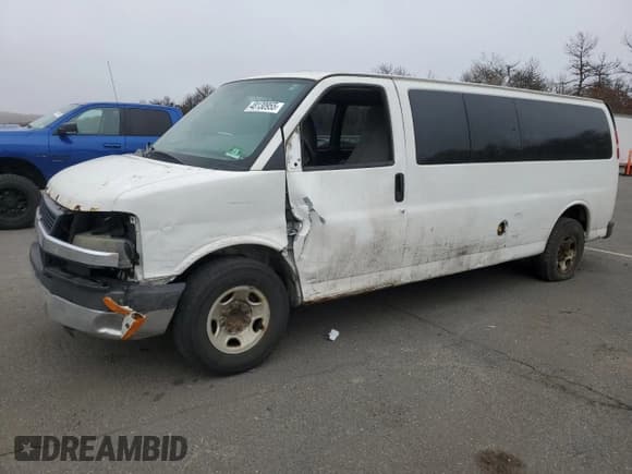 ✅ 2012 Chevrolet Express Passenger 1LT • VIN: 1GAZG1FA6C1175370 • Lot: 48130955. Listed on Copart with 268,170 mi. Free auction sales archive from the USA and detailed vehicle history report at DreamBid. Image 1.