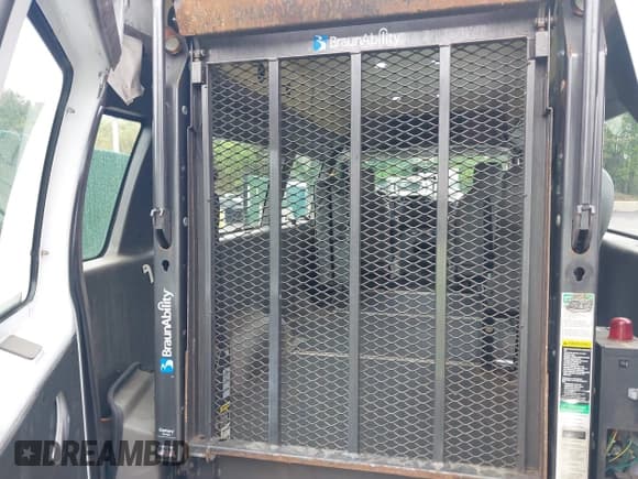 ✅ 2014 Ford Econoline Cargo Commercial • VIN: 1FTNS2EW7EDA93169 • Lot: 42294932. Listed on IAAI with 157,317 mi. Free auction sales archive from the USA and detailed vehicle history report at DreamBid. Image 18.