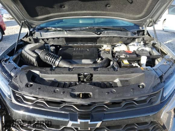 2024 Chevrolet Blazer LT z VIN 3GNKBJR4XRS197920, wystawiony jako Copart lot #43020995 z przebiegiem 19 581 mil mil oraz Szkoda całkowita • Salvage title. Historia ofert i sprzedaży dostępna na DreamBid. Obrazek 11.