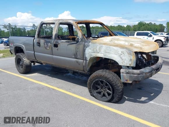 ✅ 2007 Chevrolet Silverado 2500HD LT1 • VIN: 1GCHK23D17F168390 • Lot: 42382974. Wystawiony na IAAI z przebiegiem 220 880 mil. Bezpłatny archiwum sprzedaży aukcyjnych z USA i szczegółowy raport historii pojazdu na DreamBid. Zdjęcie 1.
