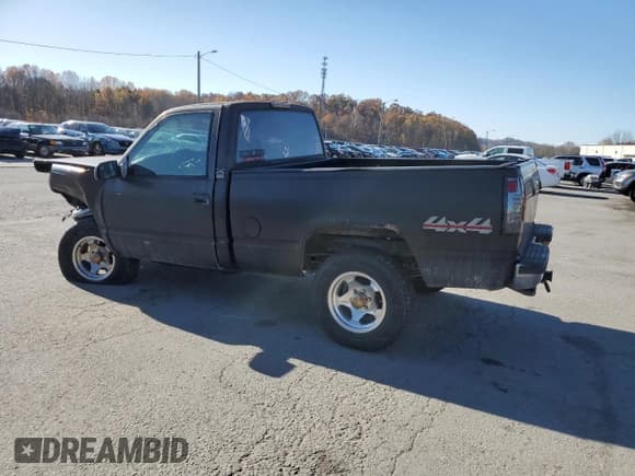 ✅ 1996 Chevrolet Silverado 1500 • VIN: 1GCEK14R0TZ215568 • Лот: 92440775. Опубликован ранее на Copart с пробегом 206 842 миль. Бесплатный доступ к архиву аукционных продаж из США и подробный отчёт об истории автомобиля на DreamBid. Изображение 2.