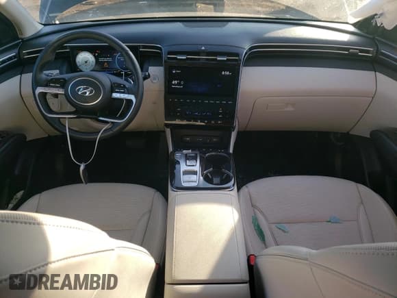 ✅ 2022 Hyundai Tucson Limited • VIN: 5NMJECAE0NH020368 • Lot: 68484152. Wystawiony na Copart z przebiegiem 11 887 mil. Bezpłatny archiwum sprzedaży aukcyjnych z USA i szczegółowy raport historii pojazdu na DreamBid. Zdjęcie 8.