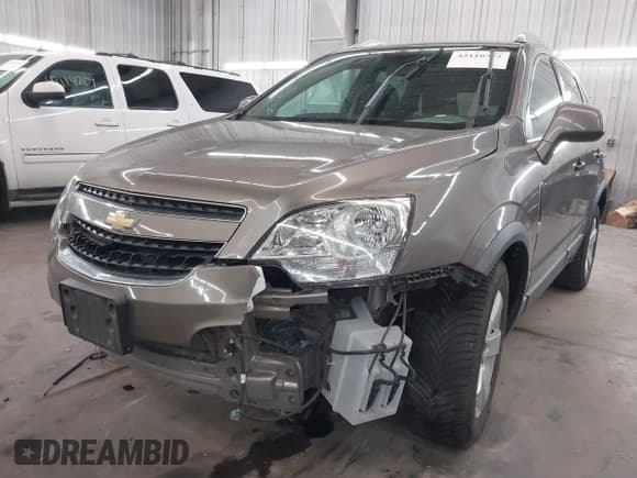 ✅ 2012 Chevrolet Captiva Sport LS • VIN: 3GNAL2EK2CS558082 • Lot: 42110772. Wystawiony na IAAI z przebiegiem 83 253 mil. Bezpłatny archiwum sprzedaży aukcyjnych z USA i szczegółowy raport historii pojazdu na DreamBid. Zdjęcie 2.