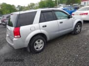 ✅ 2006 Saturn VUE • VIN: 5GZCZ33D46S833718 • Lot: 42248692. Wystawiony na IAAI z przebiegiem 211 671 mil. Bezpłatny archiwum sprzedaży aukcyjnych z USA i szczegółowy raport historii pojazdu na DreamBid. Zdjęcie 4.