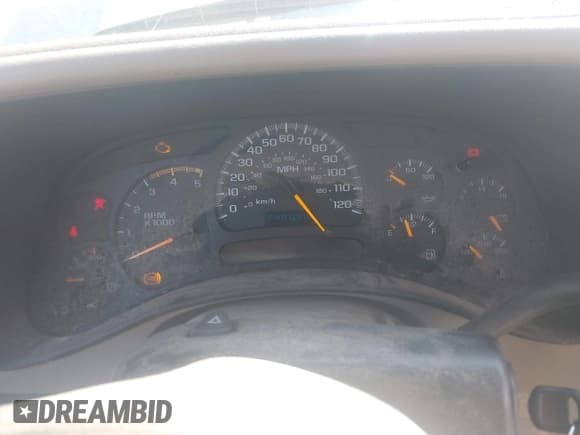 ✅ 2005 Chevrolet Silverado 2500HD LS • VIN: 1GCHK23285F818246 • Lot: 43292468. Wystawiony na IAAI z przebiegiem 255 783 mil. Bezpłatny archiwum sprzedaży aukcyjnych z USA i szczegółowy raport historii pojazdu na DreamBid. Zdjęcie 7.